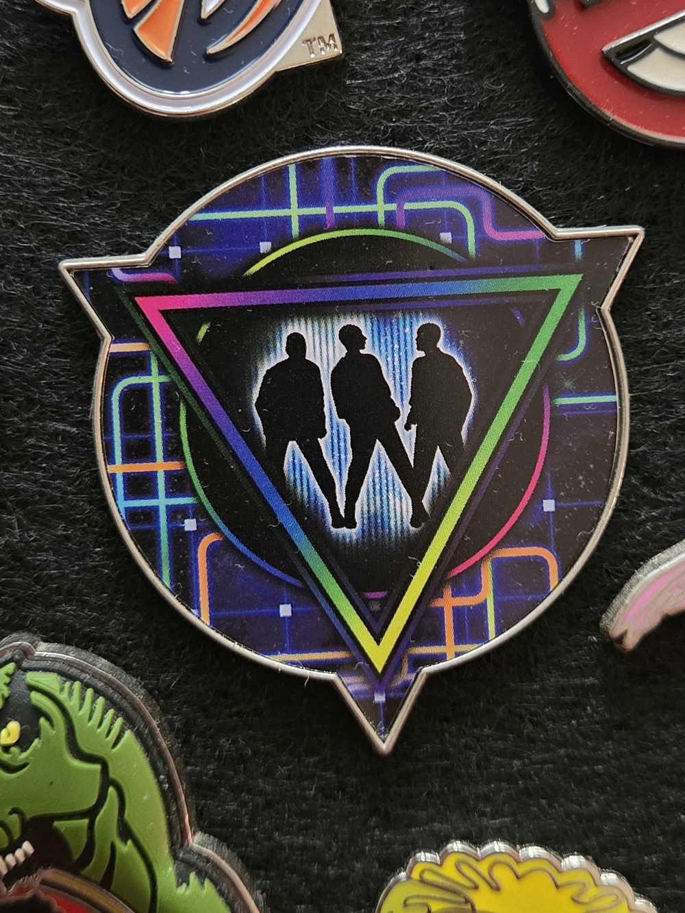 Retro Blue Man Group Enamel Pin - Silhouette Figures